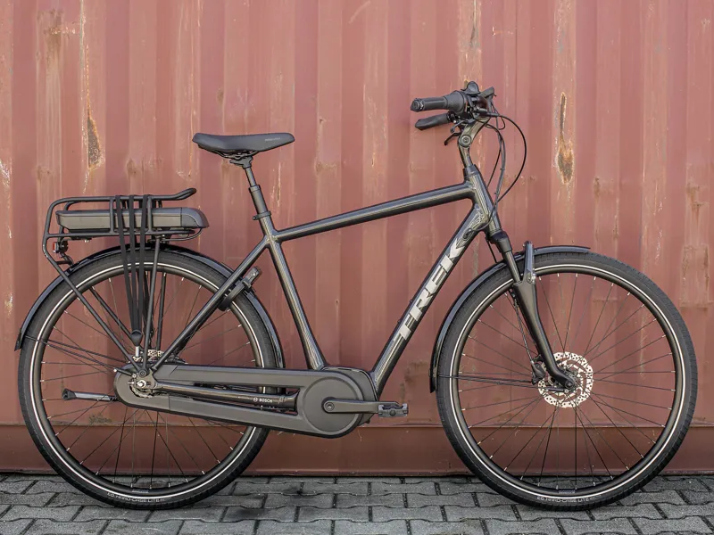 TREK District+ 4 500Wh Electric Hybrid Bike in Dnister Black-1